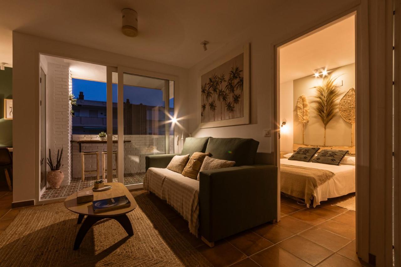 K-Nat By Nuka Homes Platja de Larenal エクステリア 写真